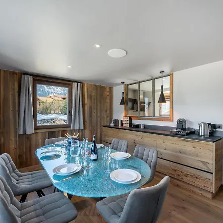 A Le Praz : Piscine, Room, Billard, 6 Adultes + 2 Enfants, Proche Pistes - Fr-1-568-14 Chalet *