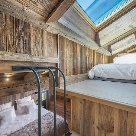 A Le Praz : Piscine, Room, Billard, 6 Adultes + 2 Enfants, Proche Pistes - Fr-1-568-14 *